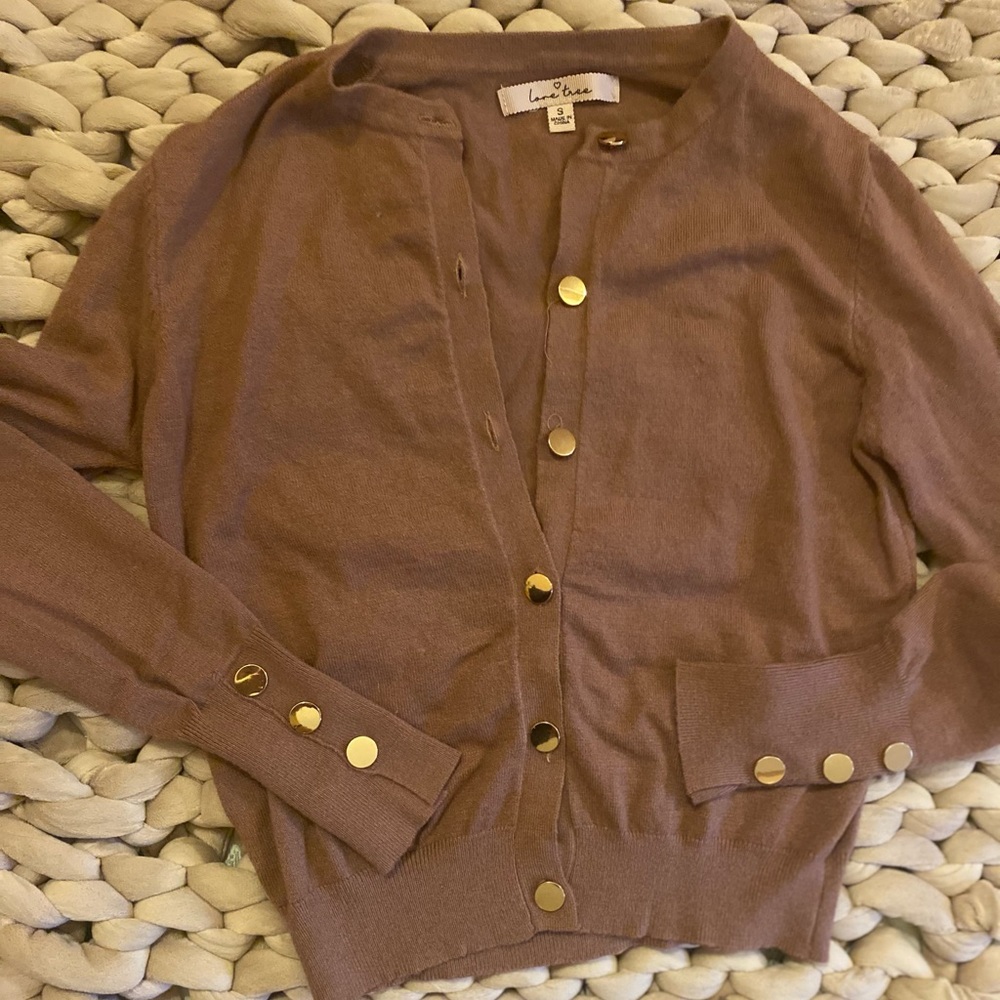 Worn once- forever 21 gold button mauve cardigan